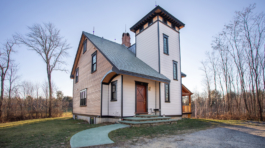 Epping, NH custom Arts & Crafts, Craftsman style home. Unique, creative homes by Don Madore.